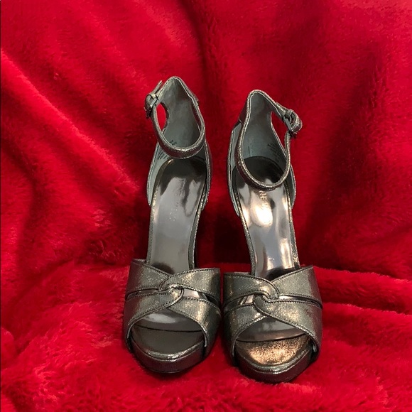 Nine West Platform Sandals - Picture 2 of 7